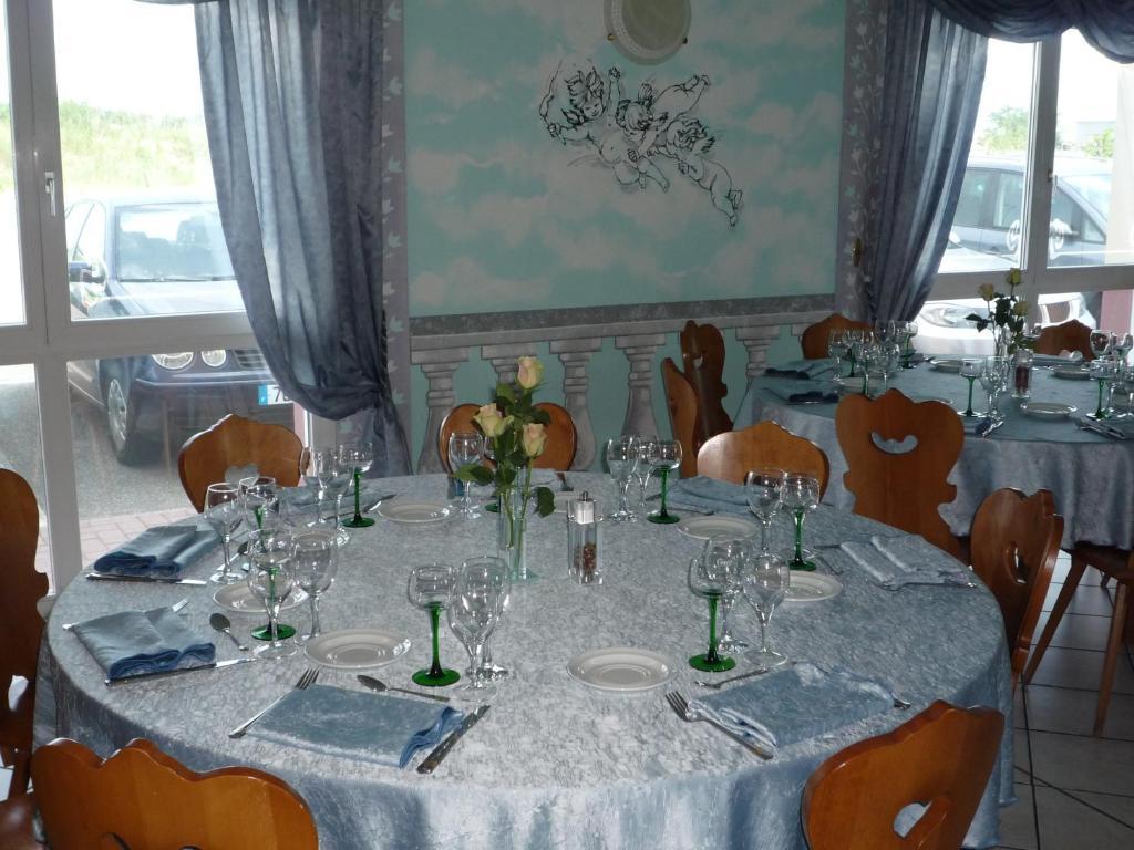 Hotel Restaurant Champ Alsace 헤게나우 외부 사진
